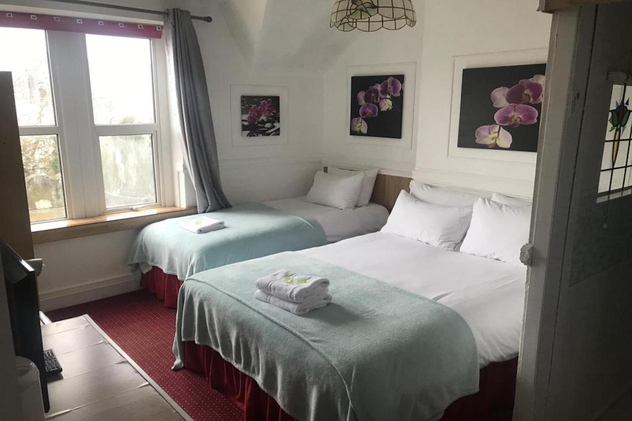 Oyo Maggie Jones Guest House Cardiff Exterior foto